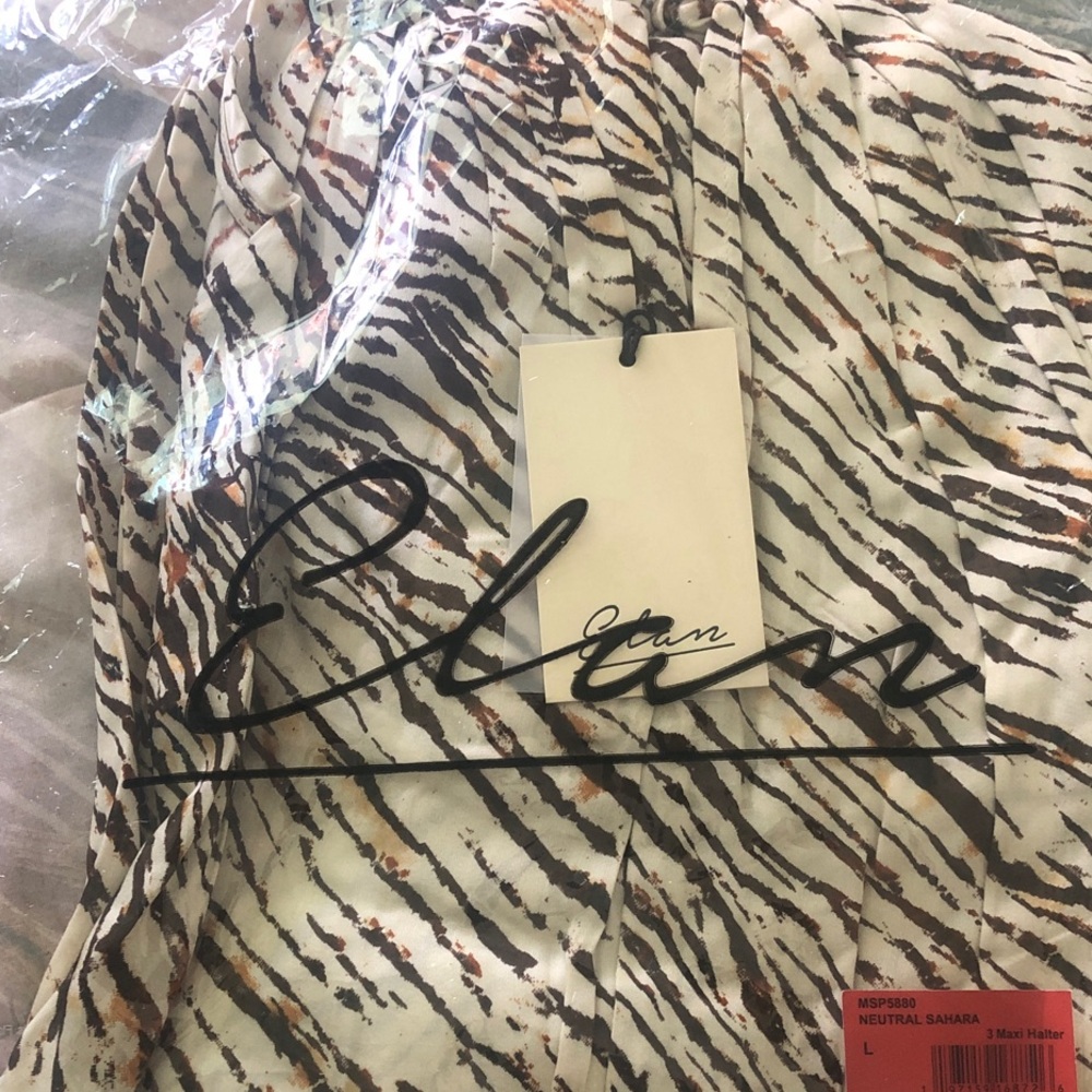 Elan Halter Maxi Dress in Neutral Animal Print - Picture 5 of 6